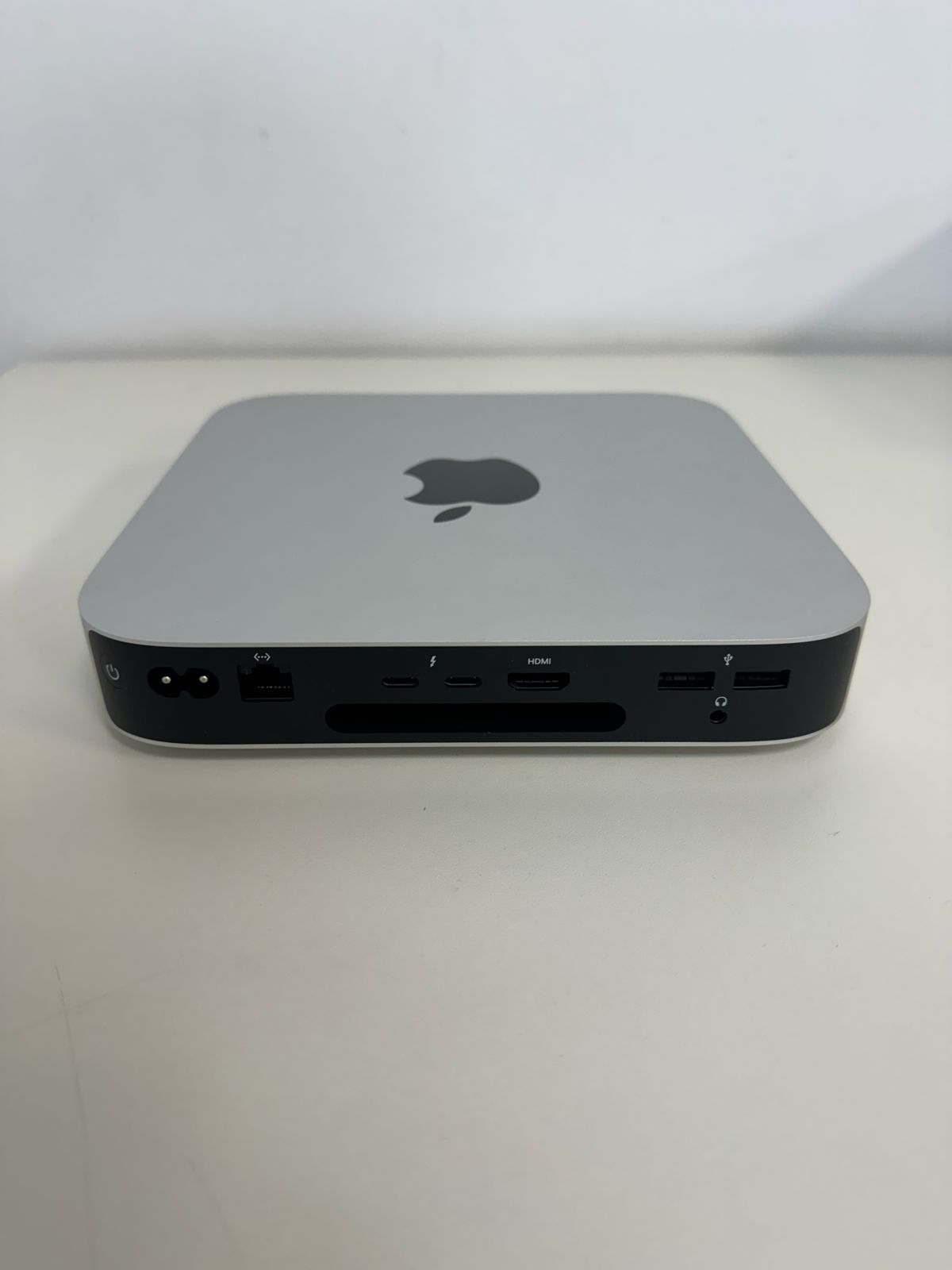 Mac Mini M2, 16GB de Ram, 512GB SSD (2023) - Seminovo